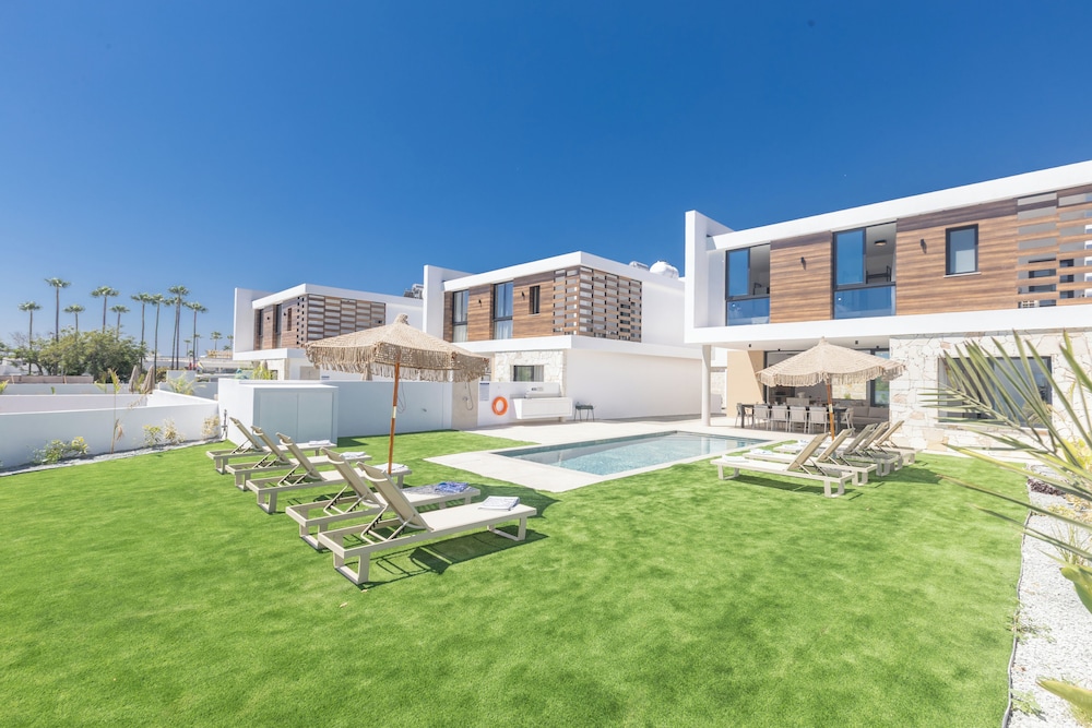 Ayia Napa Orea Villa OR8