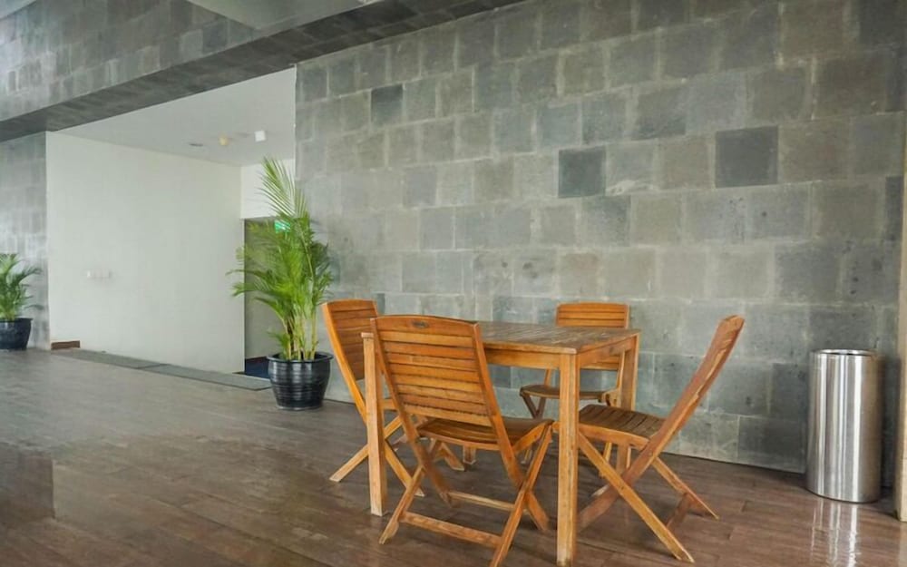 Cozy Studio Apartment at The H Tower Citadines Rasuna Jakarta