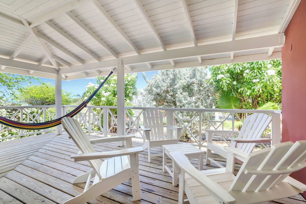 Chogogo Dive & Beach Resort Curacao