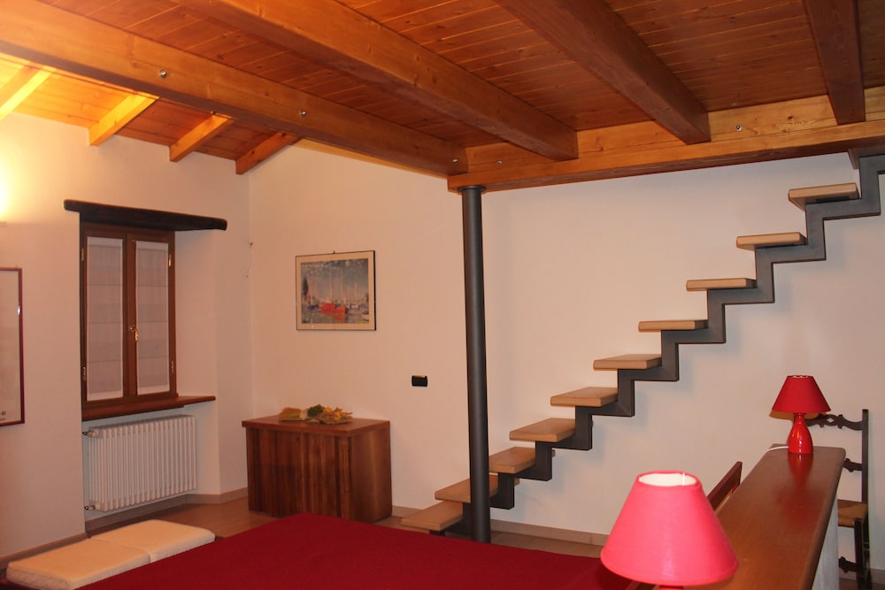 The Amazing Villa Claudia Tuscany Style view 4