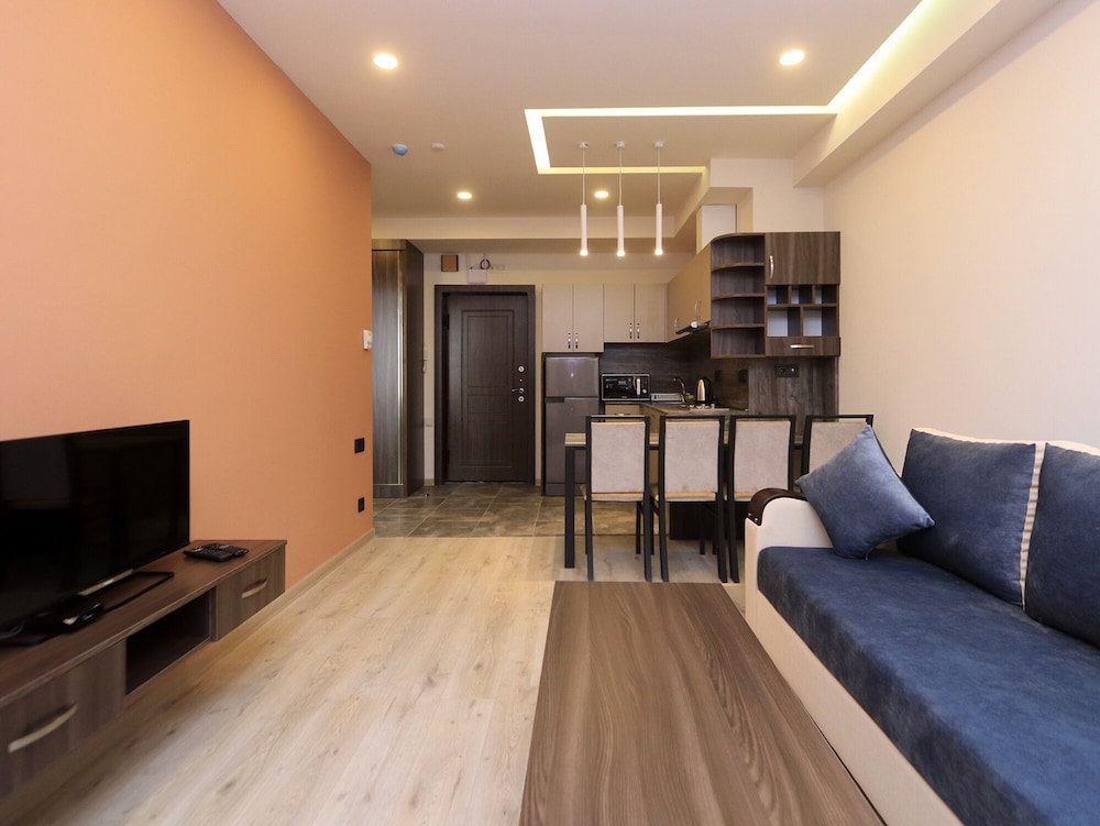 Aparthotel by Luxe Group KO16