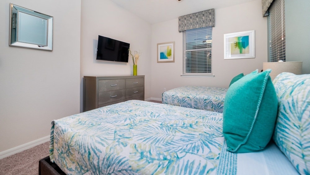 Solara Resort 4 Bedroom Private Pool Home 4 Home