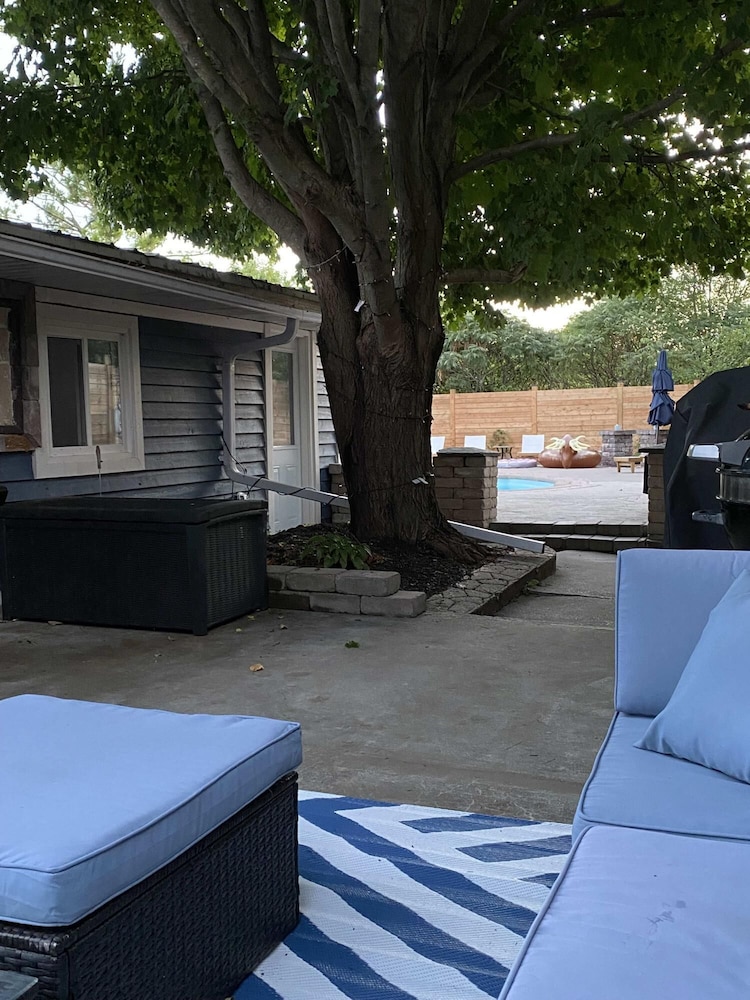 Marina Main - Heated Pool Sauna Games Room Movie Theatre