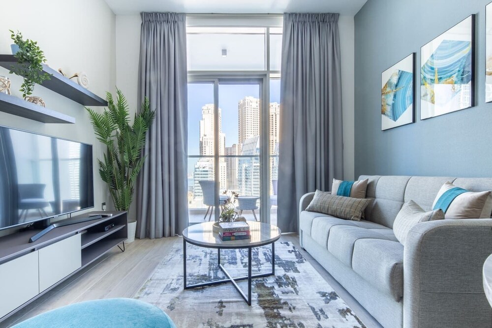 Premier & Elegant 1BR in the Heart of Dubai Marina
