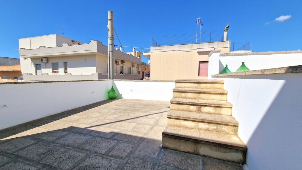 Dimora Maniscalco With Star Vault Ceilings in Matino 2 Bedrooms