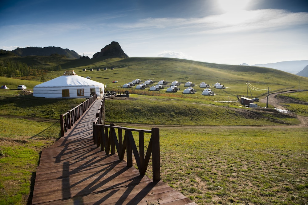 Terelj Star Resort - Campsite view 5