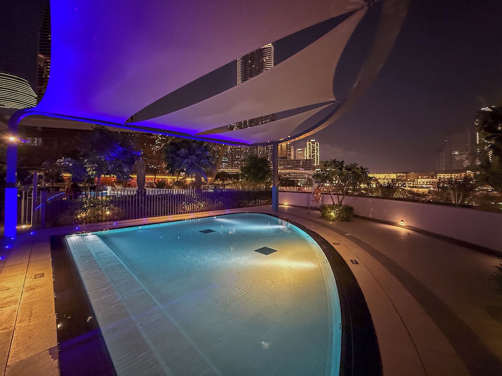 Burj & Fountain View NYE Luxe Fireworks Stay