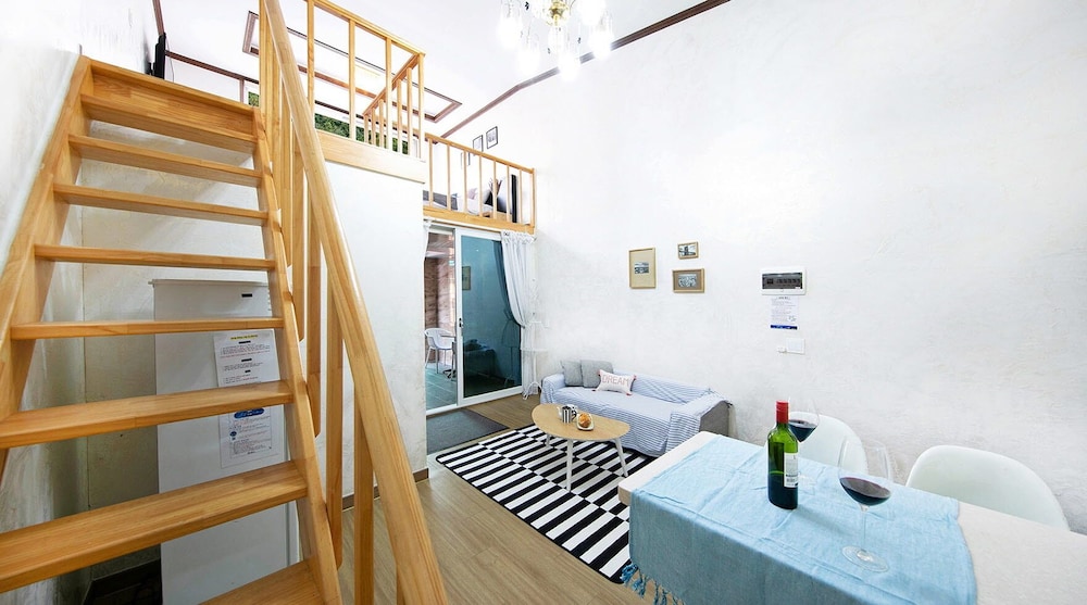 Kkoristar Pool and Spa Pension