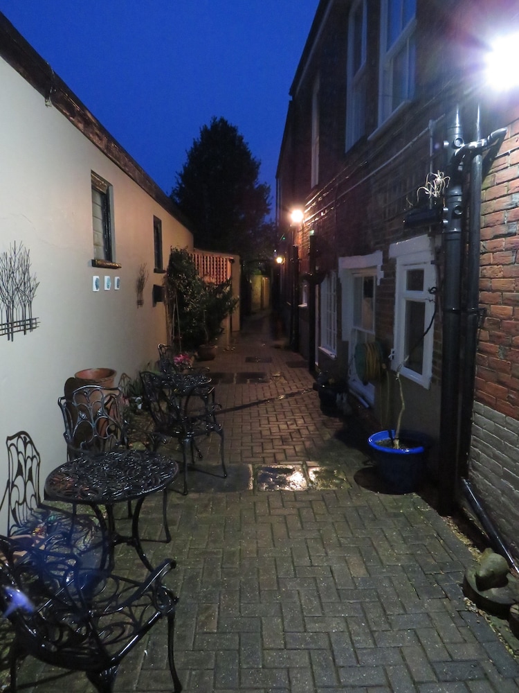 Newport Quay Bed and Breakfast