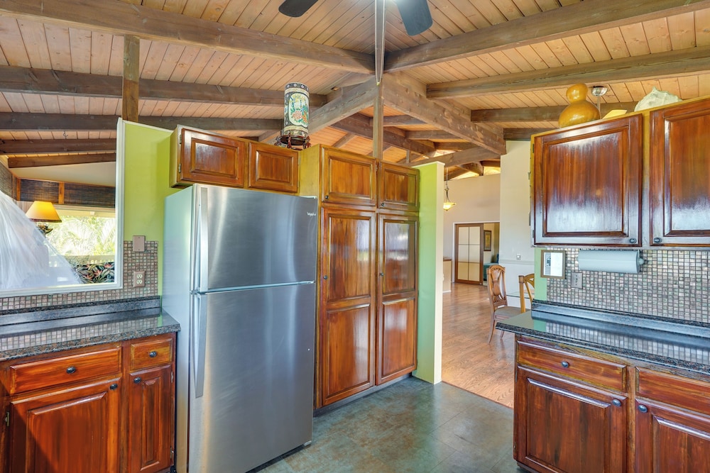 Hale O Aloha Handicap Accessible Gem in Kona!