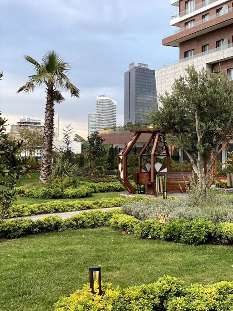 Exclusive1 1 Apartment With Terrace - Core Living