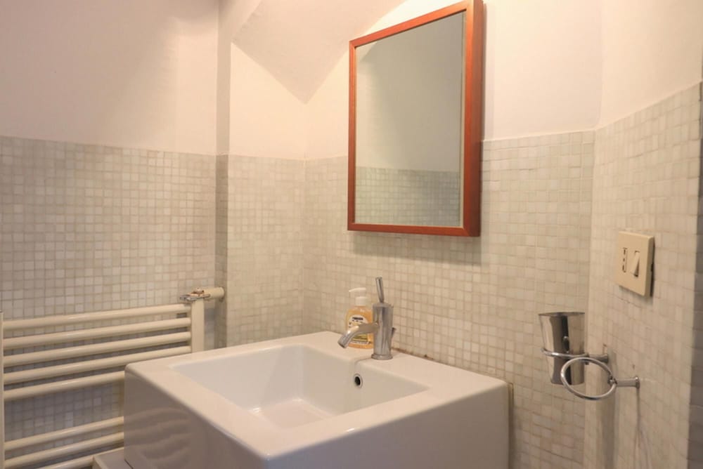 Enchanting 2BR Apt Near Pantheon Vatican
