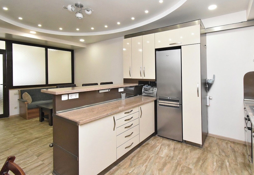 Apartment on Yekmalyan street