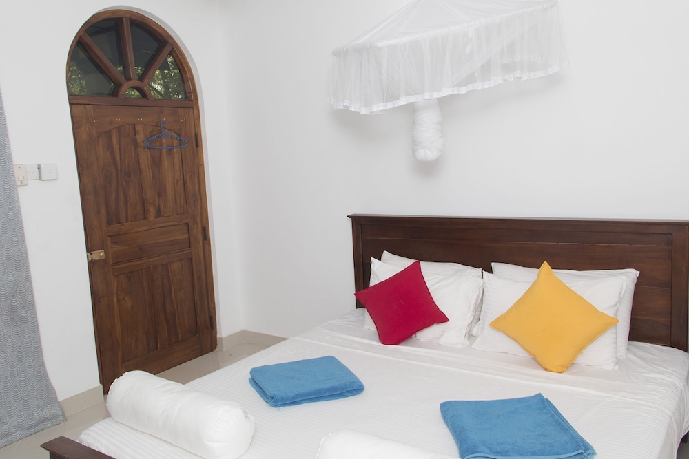 Thuruliya Lodge Habarana