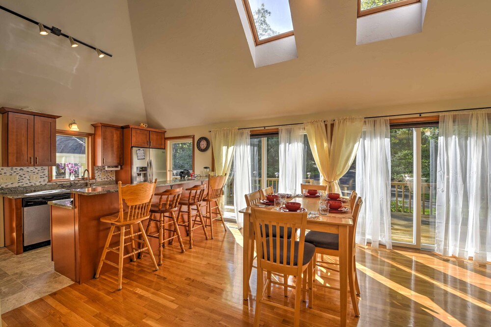 East Falmouth Home w/ Deck & Grill: 4 Mi to Beach!