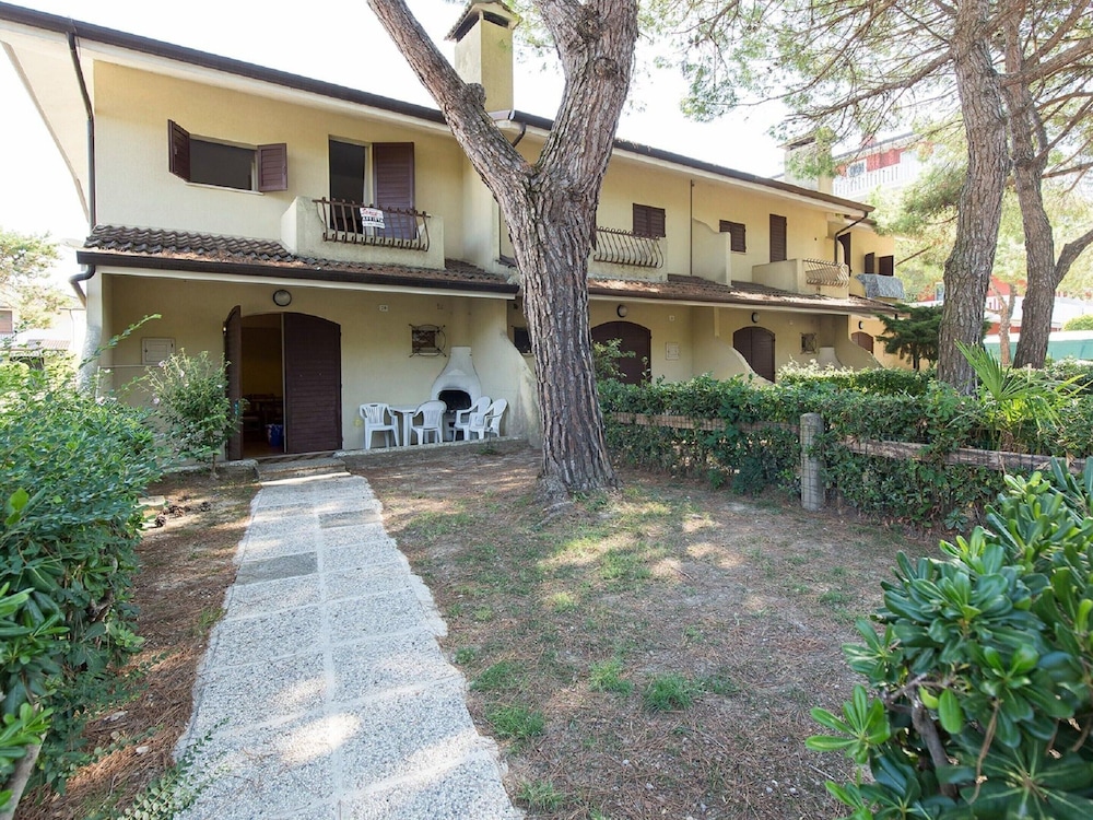 Villa in Porto Santa Margherita With Garden