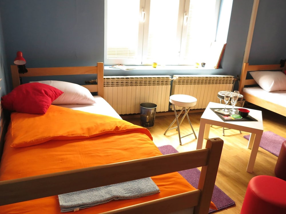 Traveler's Hostel & Apartments view 2