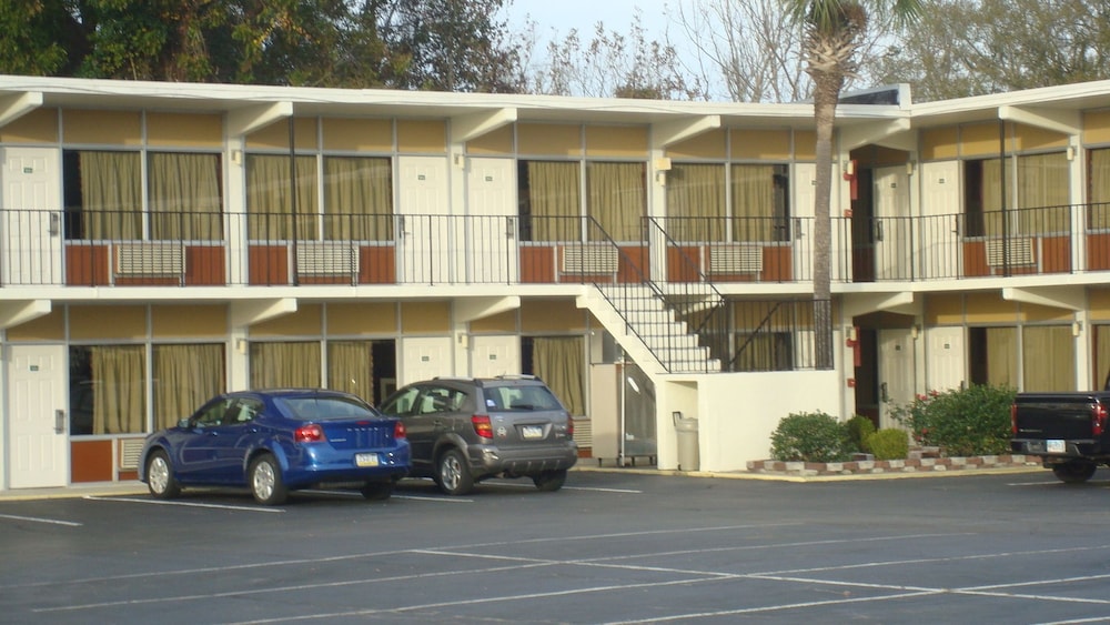 Best Rest Inn