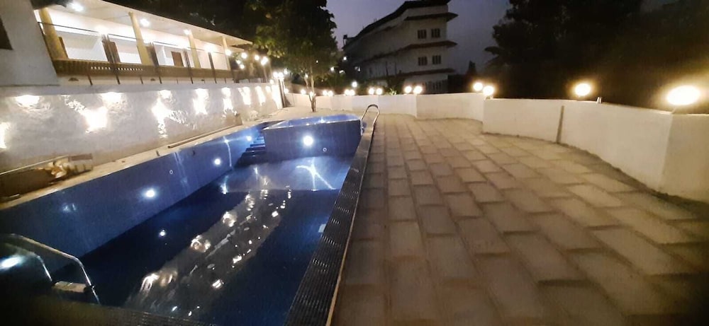 ASHRAMAM HEALTH RESORT