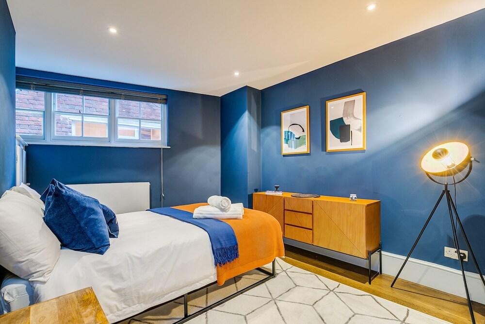 Charming Spacious 5 Bed Mews House - Kensington