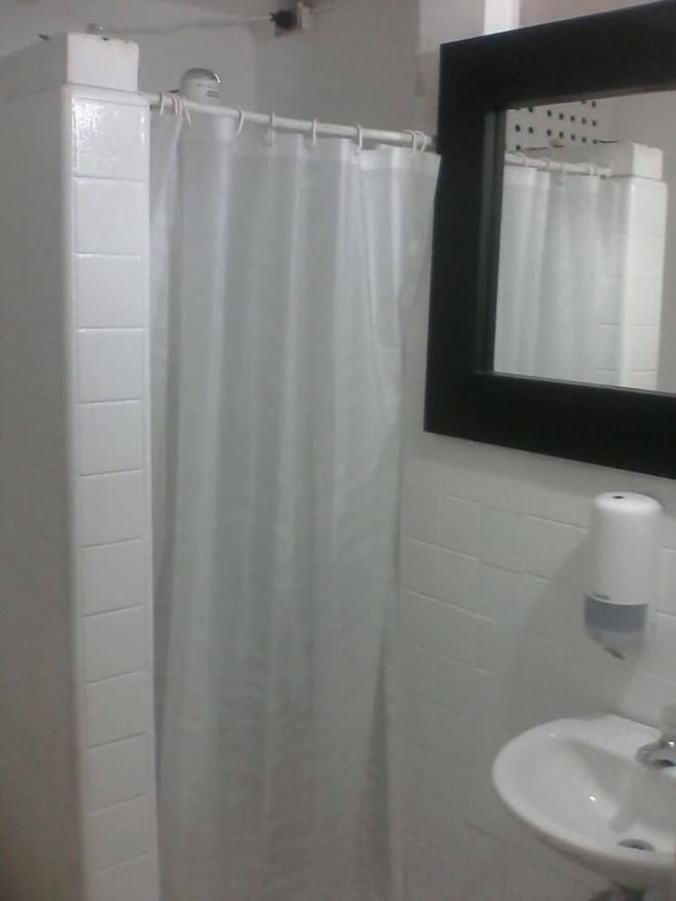 Memphis Hostal - Hostel