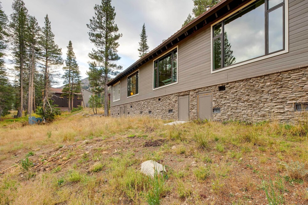 Mountain Condo w/ Fireplace in Kirkwood Ski Resort view 5