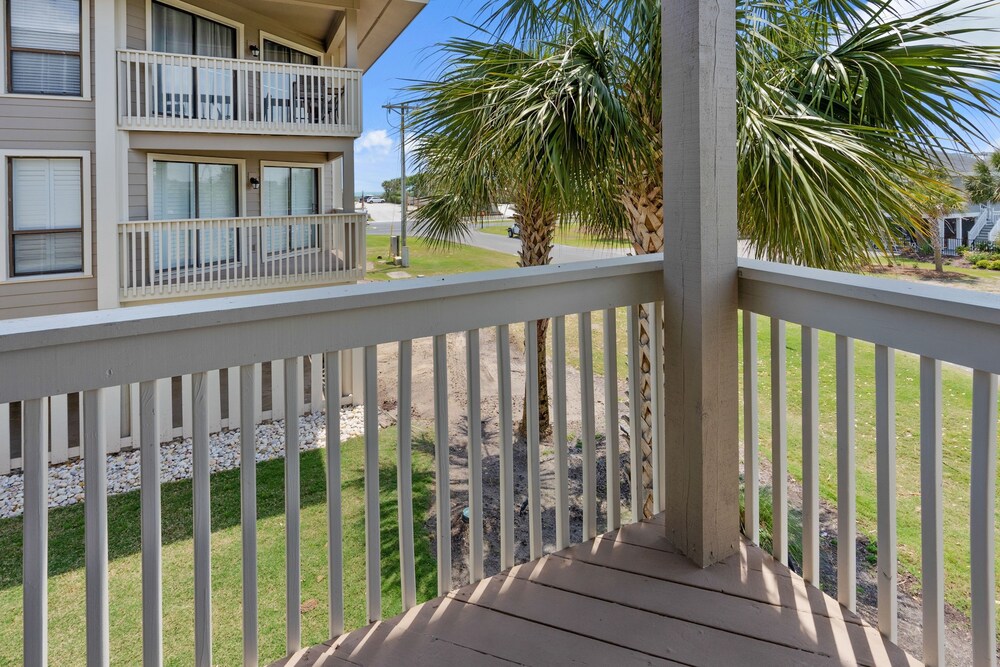 Tilghman Lakes P1 3 Bedroom Condo by Redawning view 2