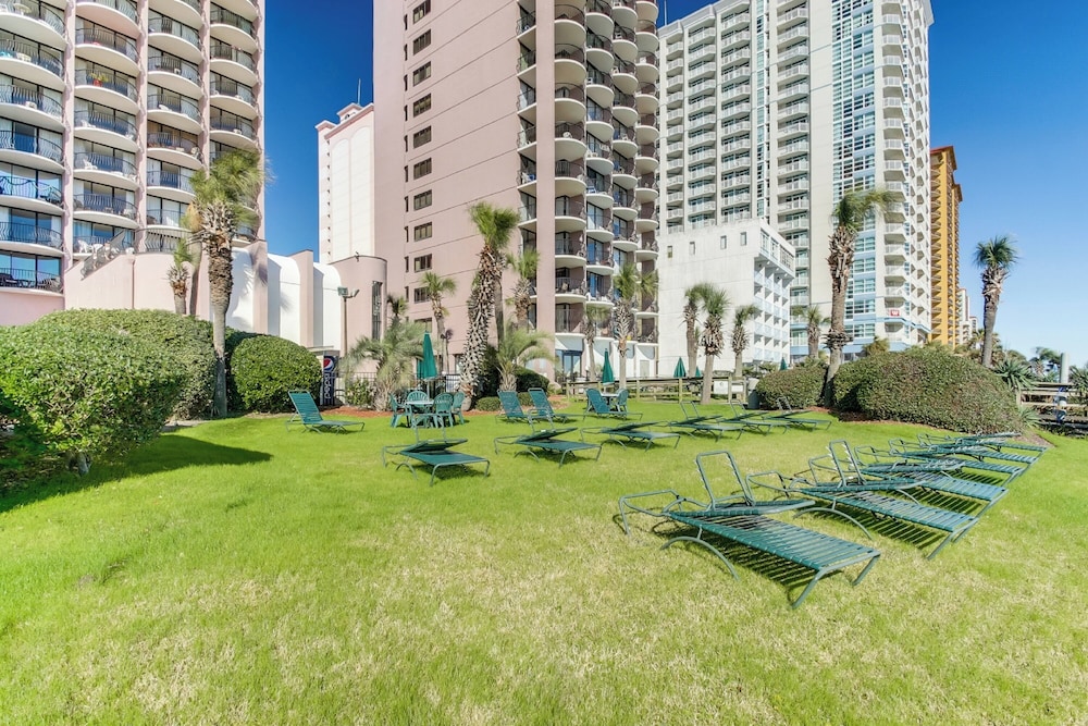 Palms Resort 1502