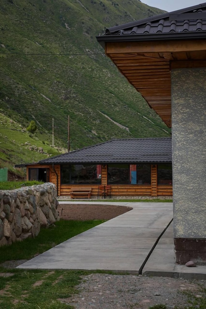 Rahmat Yurts