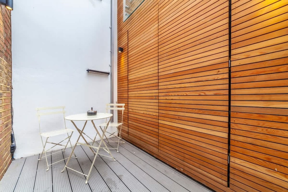 Luxury 3 BDR House With Garden Next to Battersea Park