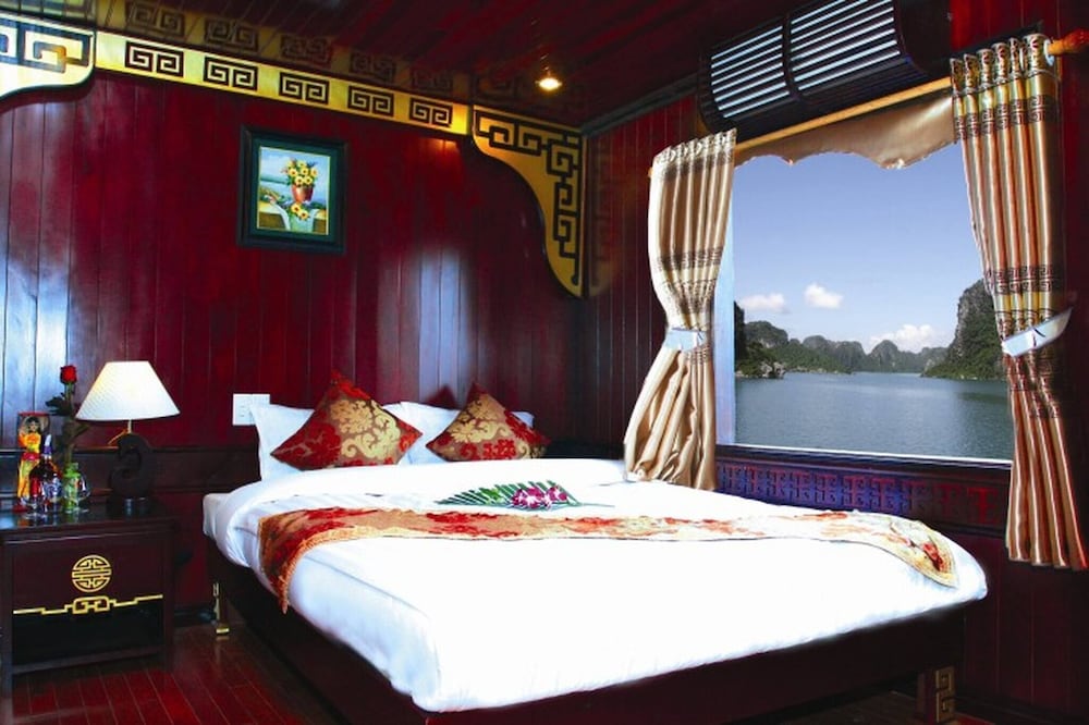 Halong Overnight In Cat Ba Island view 2