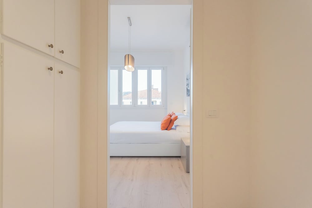 White Lake View Apartment by Rent all Como