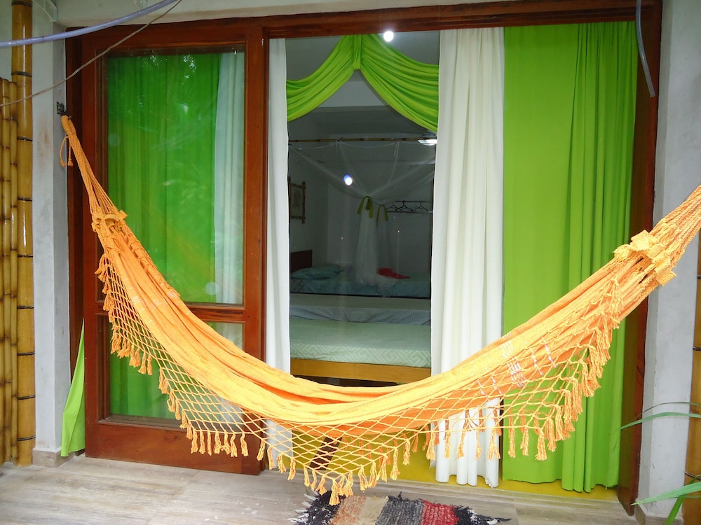 Bali Suites Itamambuca