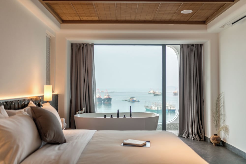 Miyue · Shenzhen Monet Garden Seaview Resort