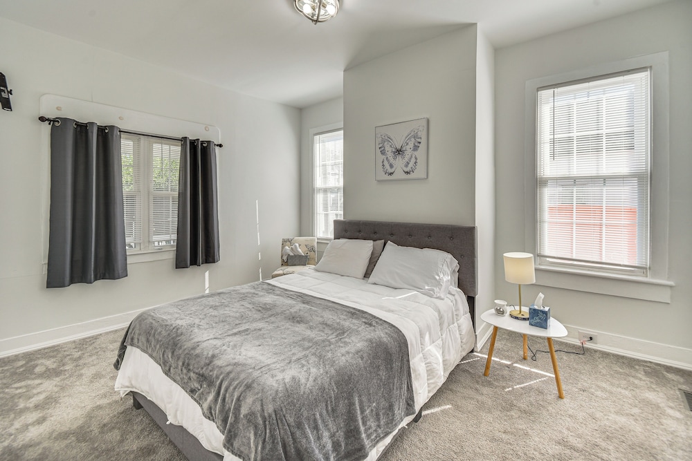 Spacious Family Home w/ Yard in Dtwn Hampton!