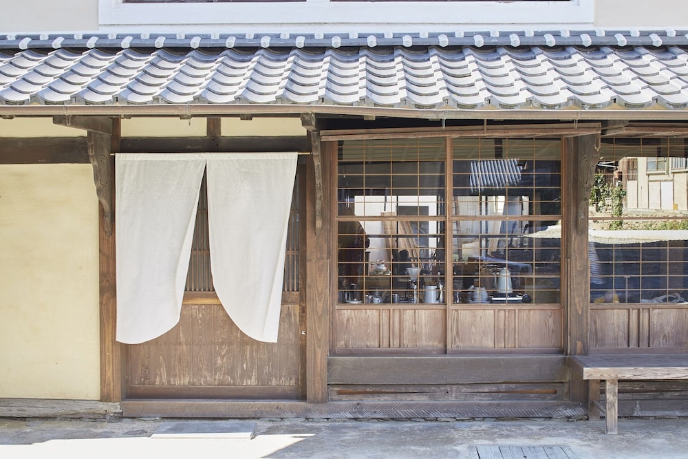The hostel & Tatami bar UCHIKOBARE