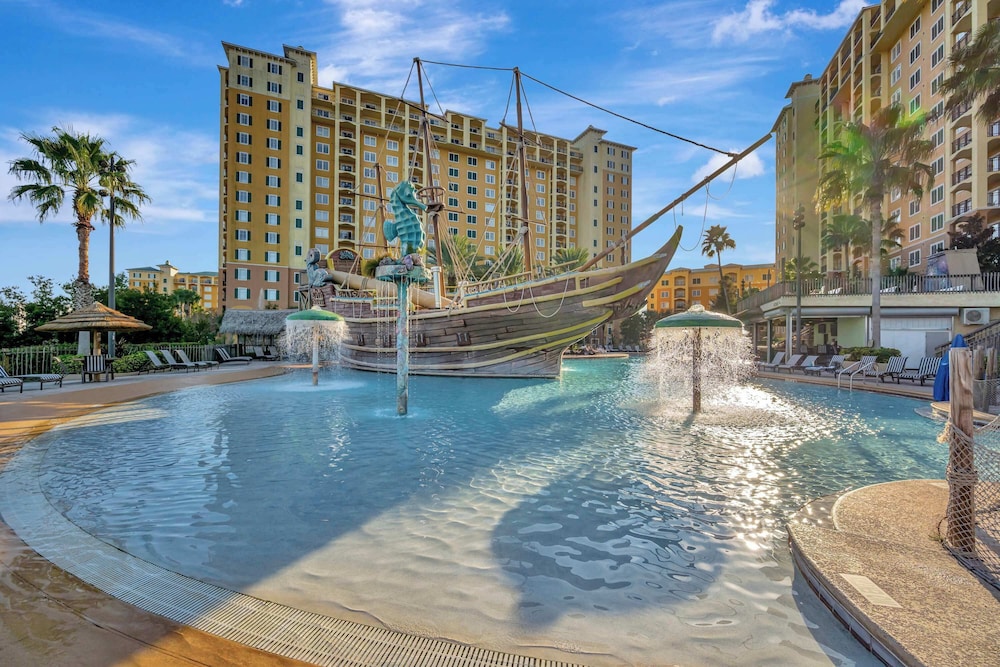 2BR Fireworks View With Pool Spa 5 Minutes to Disney