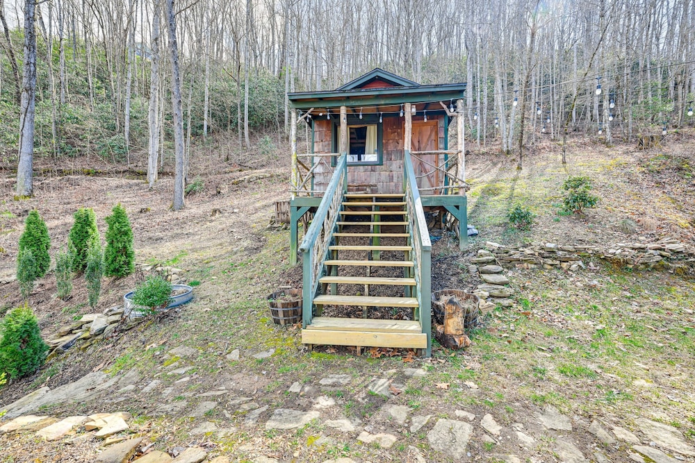 Smoky Mountain Cabin w/ Camping Area + Fire Pit! view 4