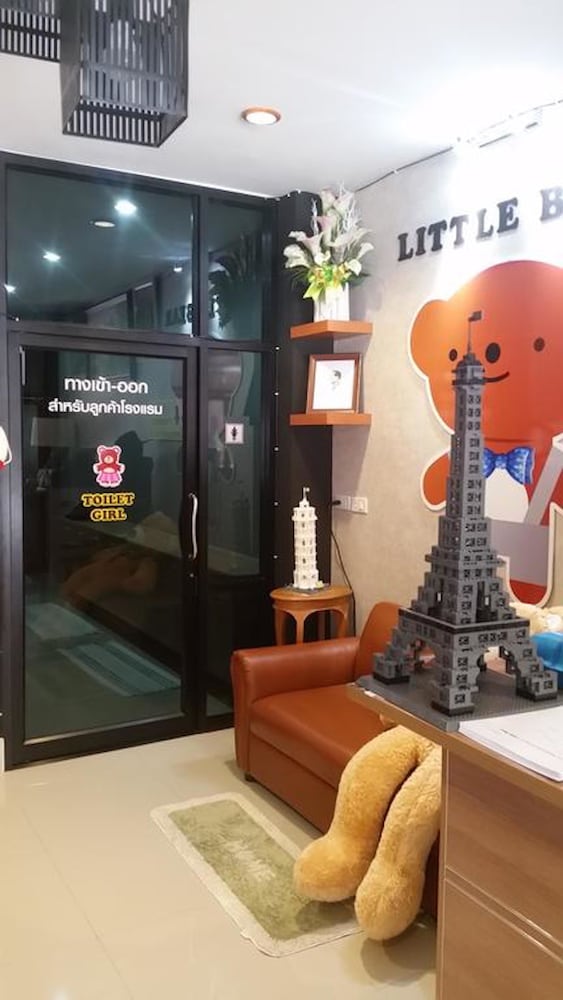 Little Bear Guesthouse and Restaurant