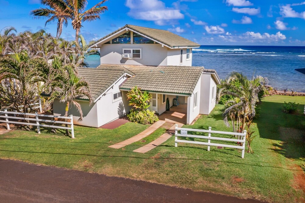 Kauai Aliomanu 2 Bedroom Home view 2