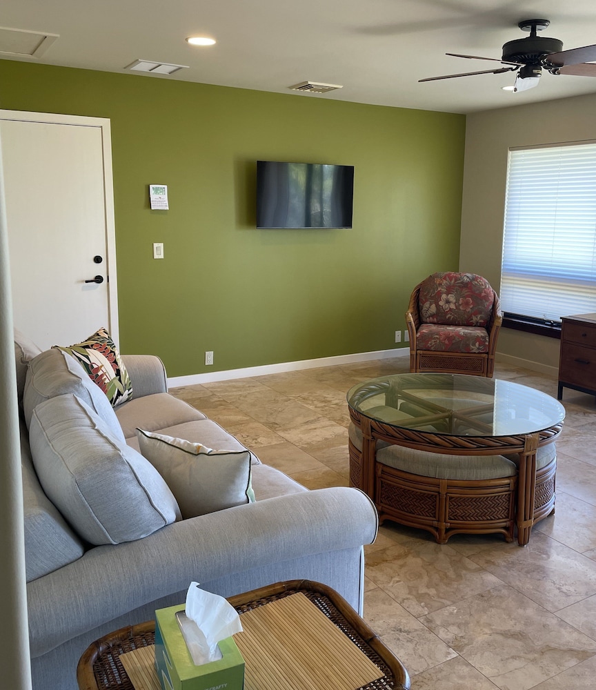 Kohala Estate Home 3 Bedroom Estate by RedAwning