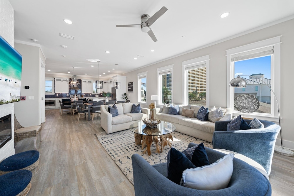 Joy By The Sea 5 Bedroom Home