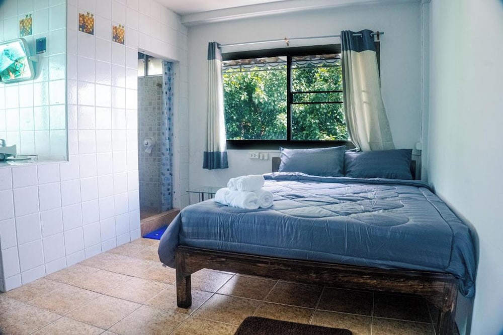 Satop Travelers Guesthouse
