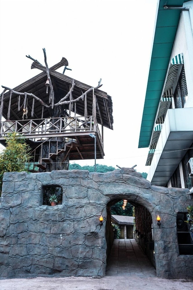 The Emerald Resort, Pune