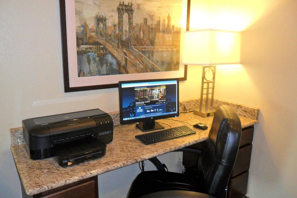 Cobblestone Inn & Suites – Fort Dodge