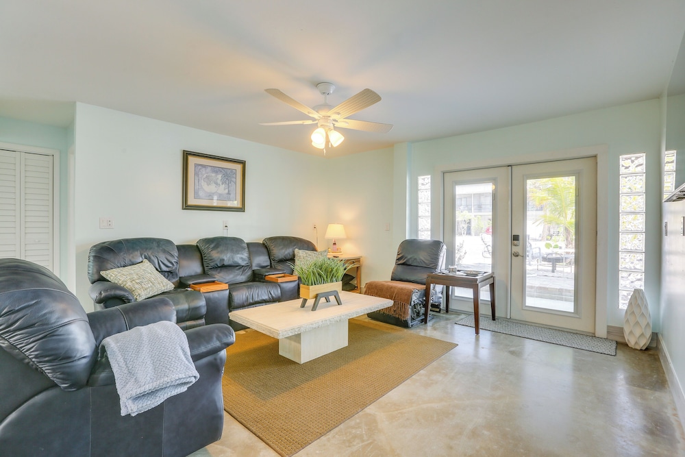 Walk to Beach: Fort Meyers Home w/ Patio!