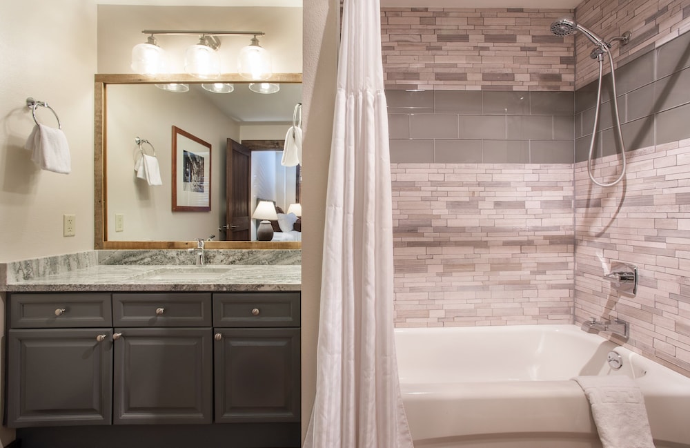 Winter Park CO Condos - Zephyr Mountain Lodge