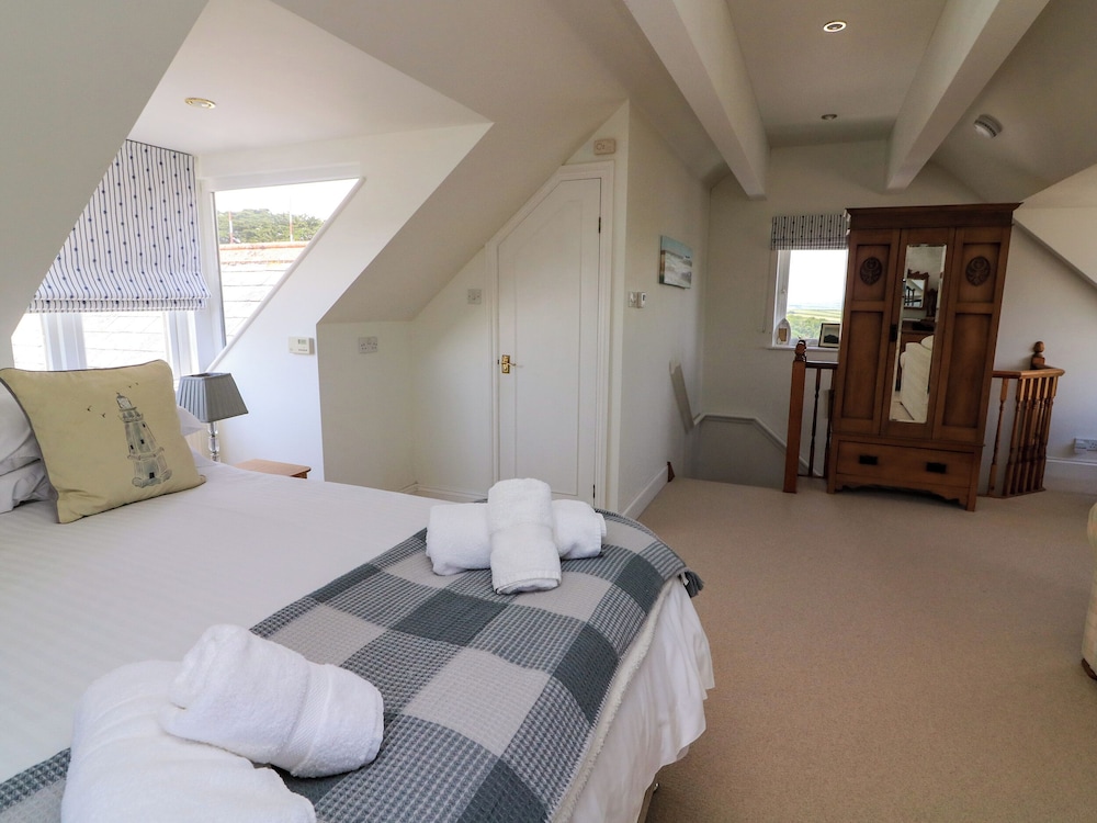 Marine Cottage