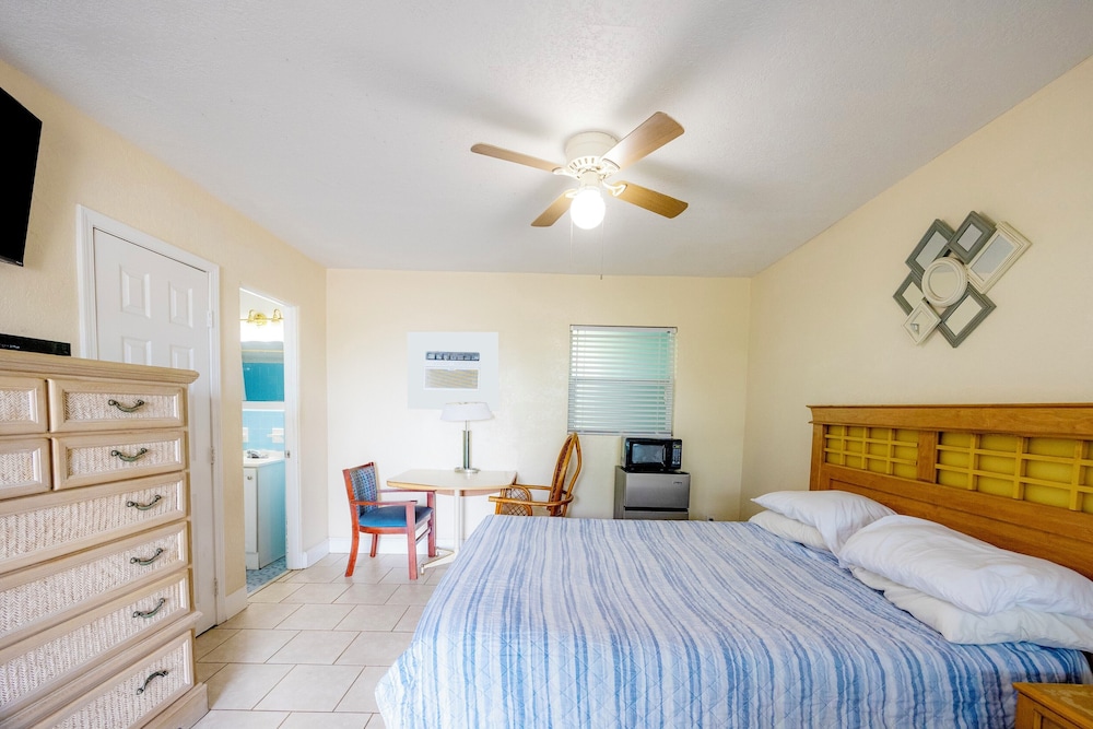 Siesta Motor Inn By Townhouse Kennedy Space Center Titusville I 95