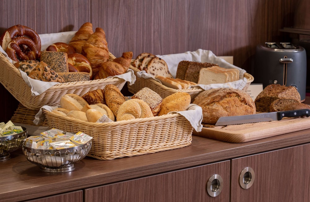Neuss Vacations - Best Western Comfort Business Hotel - Property Image 7